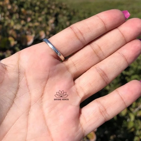 Classic Ring - Picture 11 of 11